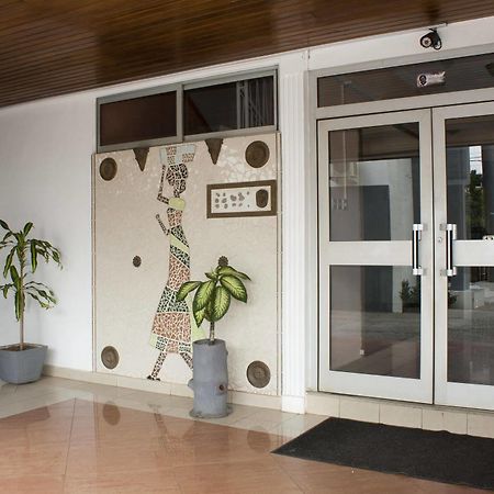 East Legon Guest Lodge Madina Ngoại thất bức ảnh